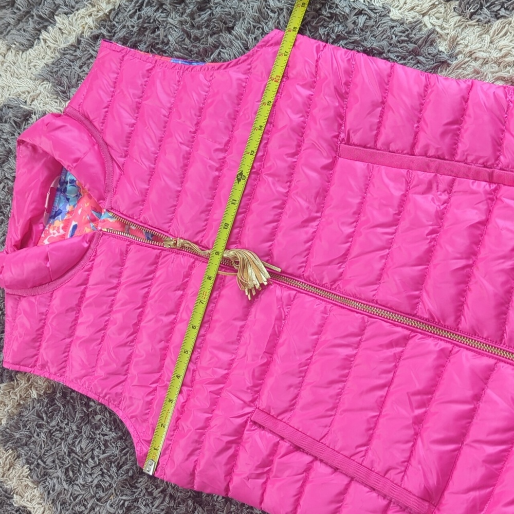 Lilly Pulitzer Cora Hot Pink Puffer Vest Size Women's Medium - Picture 7 of 7